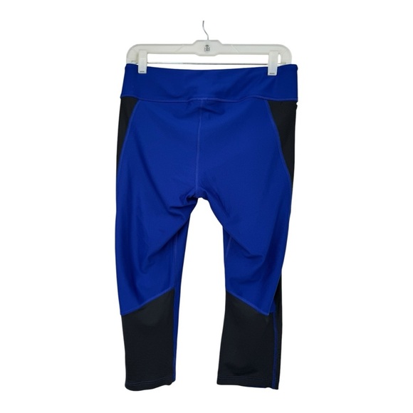 UNDER ARMOUR HEAT GEAR ACTIVEWEAR CROP PANTS LEGGINGS IN BLUE AND BLACK NWOT - Picture 2 of 8